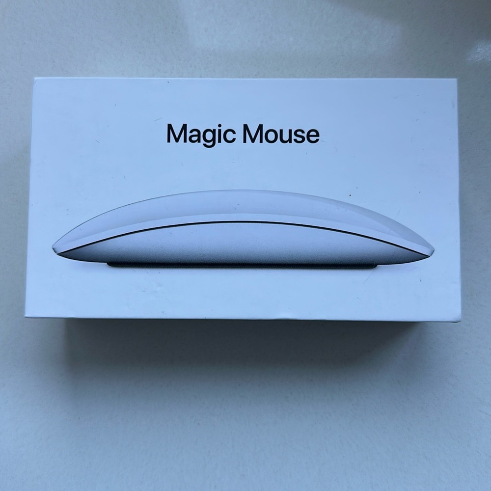 Apple Magic Mouse 2 in White
